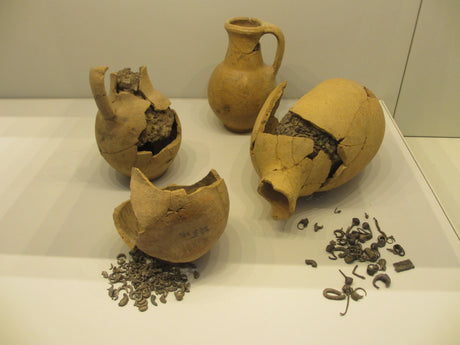 ancident pottery found in Israel