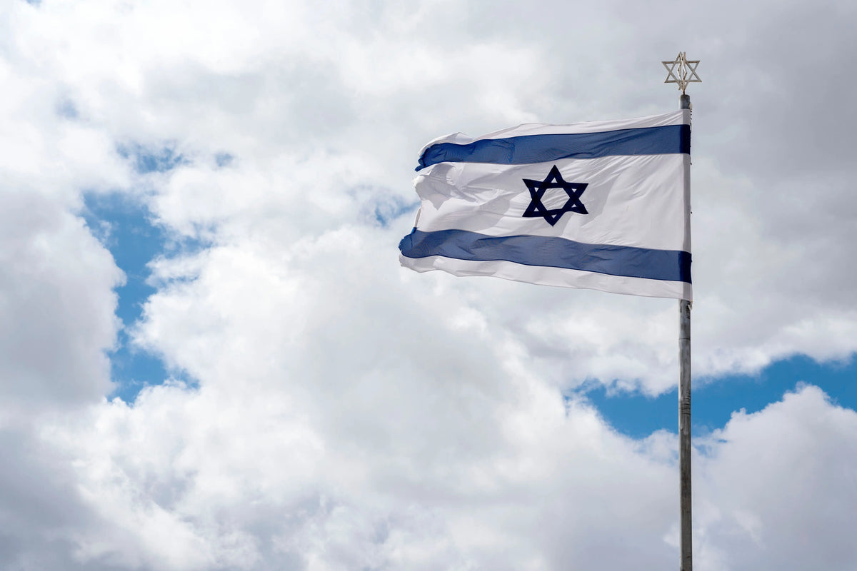 Jewish Blue Color Code The Significance of Blue and White in Jewish Tradition – The Israel Store